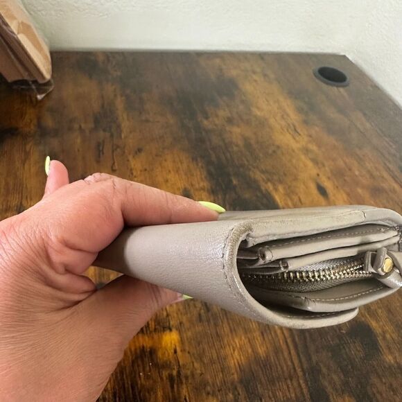 Chloe Indy Long Wallet With Flap Gray Leather‎ - Picture 8 of 16